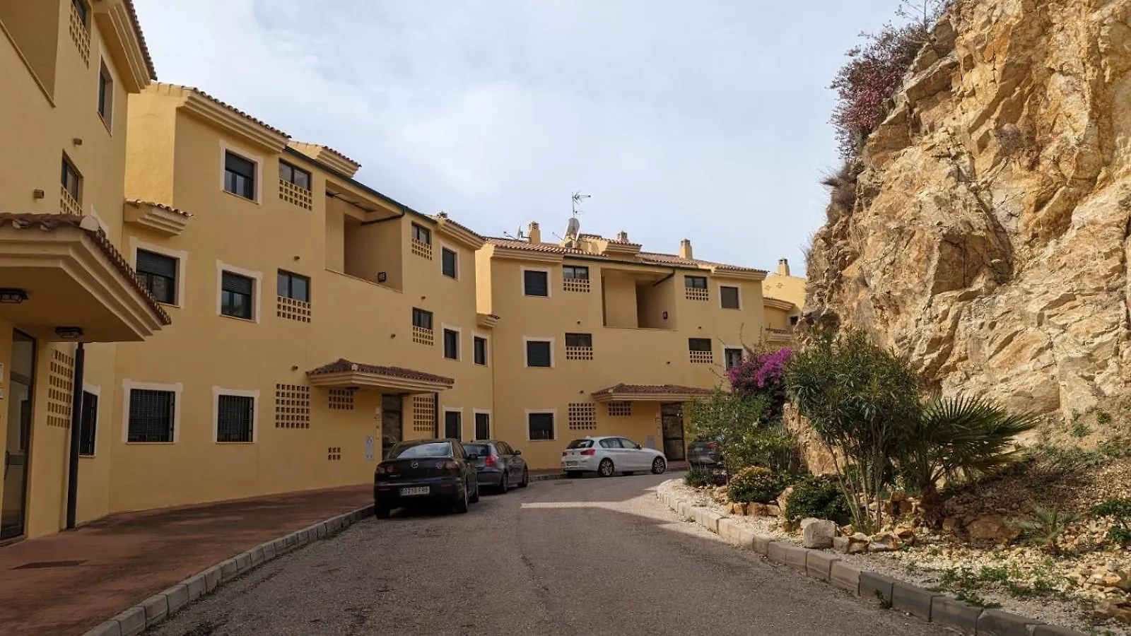 Fabulous Golf Front Apartment With Pool And Seaview بينالماذينا 0*,  إسبانيا