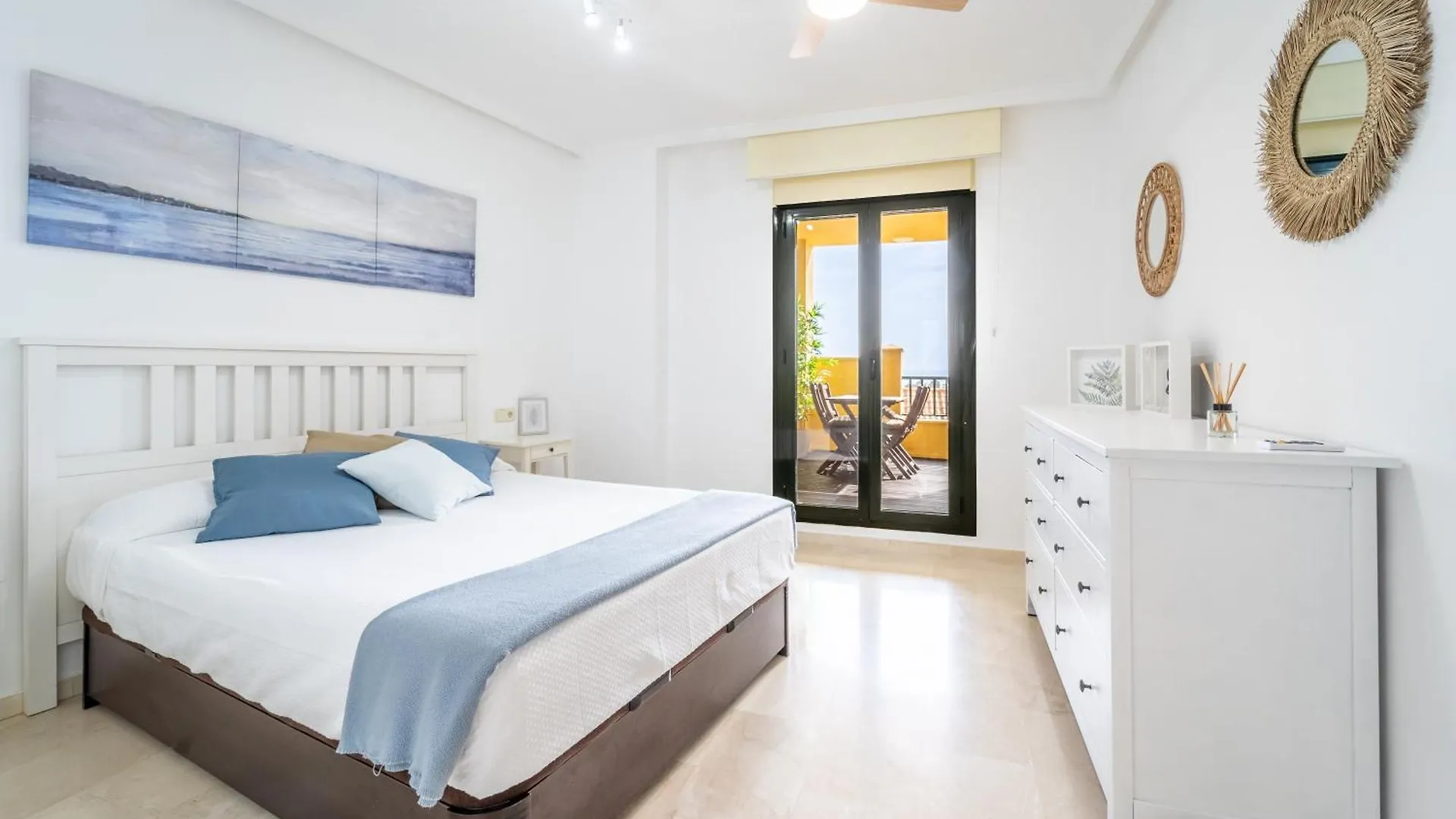 Fabulous Golf Front Apartment With Pool And Seaview بينالماذينا